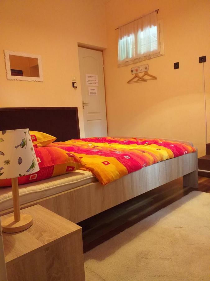 Balatonszemesi Nyaralohaz Villa Buitenkant foto